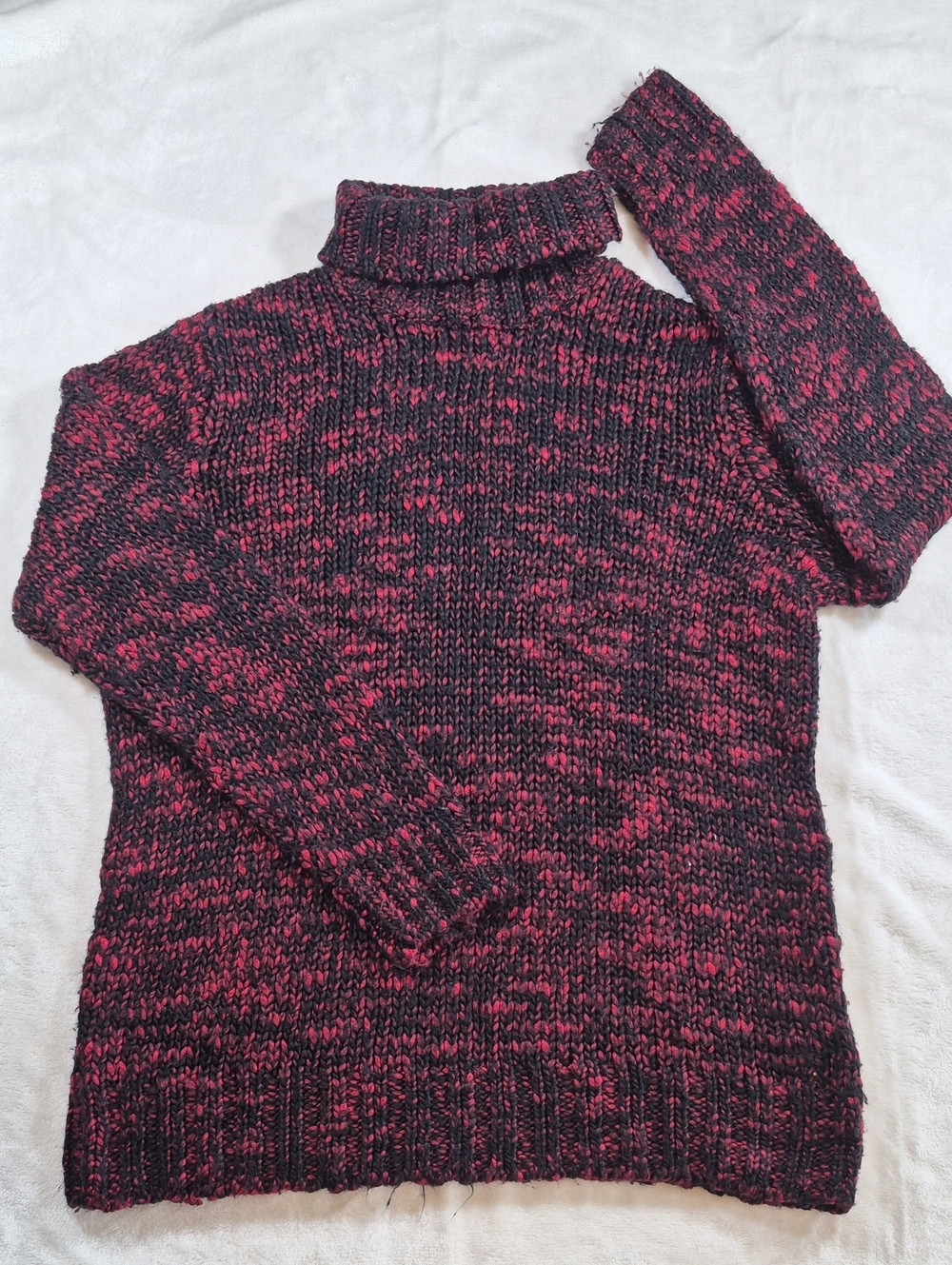 Marled Turtleneck Sweater in Black & Pink